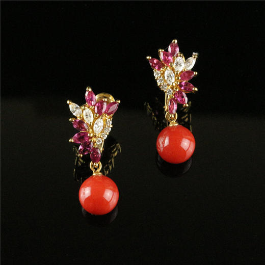 18K黄金镶红宝石钻石 阿卡红珊瑚耳环 商品图0