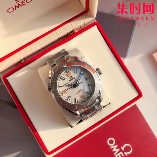OMEGA欧米茄海马系列600米 海洋宇宙“四分之一橙”潜水男士机械腕表
机芯：搭载进口西铁城 商品图2