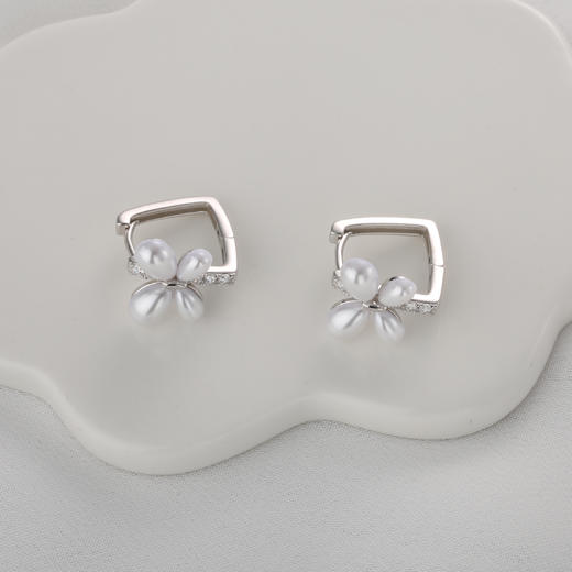 【宏艺珠宝】璀璨蝶羽·银s925耳饰 商品图0