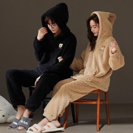 冬季法兰绒情侣睡衣加厚保暖连帽珊瑚绒男士女士休闲可外穿家居服 商品图1