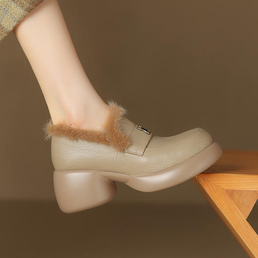 时尚保暖，头层羊皮厚底增高单鞋SF-1383 商品图2