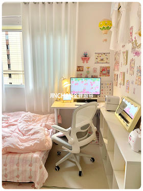 自己布置的少女心小卧室太好宅啦~