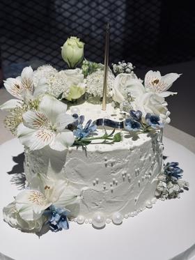 半生倾慕（鲜花随季节变化哦）  · 奶油蛋糕