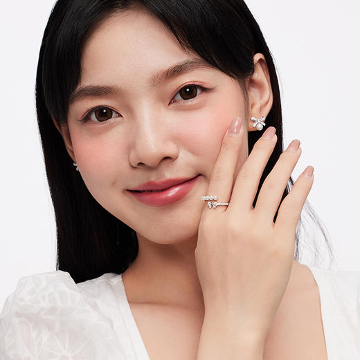 KADER卡蒂罗 流光蝴蝶结人造珍珠戒指 女开口小众设计2023年新款生日礼物 商品图3