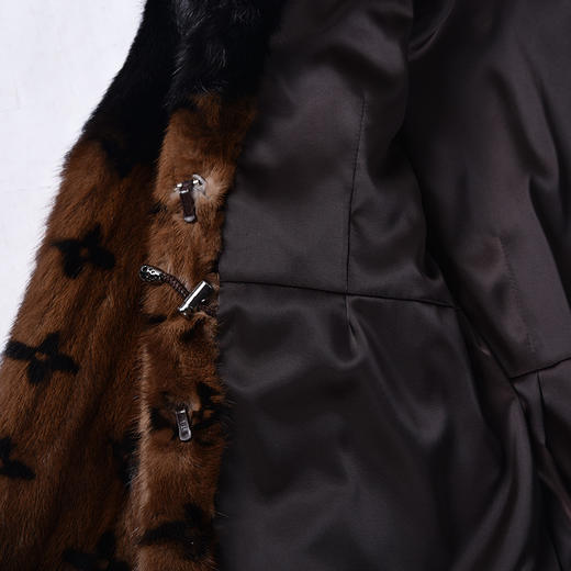 圣三利女装高级奢华水貂毛皮草SL134D012 商品图3