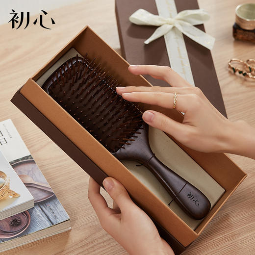初心| 黑檀方形气囊按摩梳 商品图4
