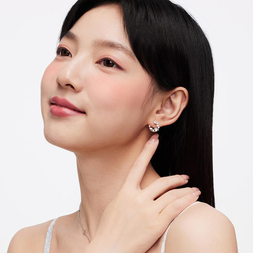 KADER卡蒂罗 星月织梦耳钉 女生925银耳饰小众设计高级2023新款爆款礼物 商品图4