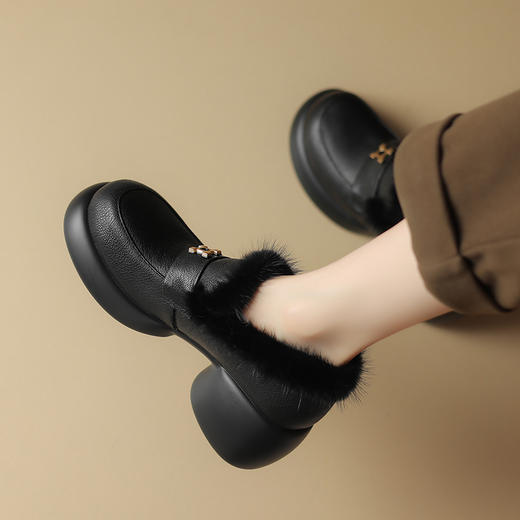 时尚保暖，头层羊皮厚底增高单鞋SF-1383 商品图11