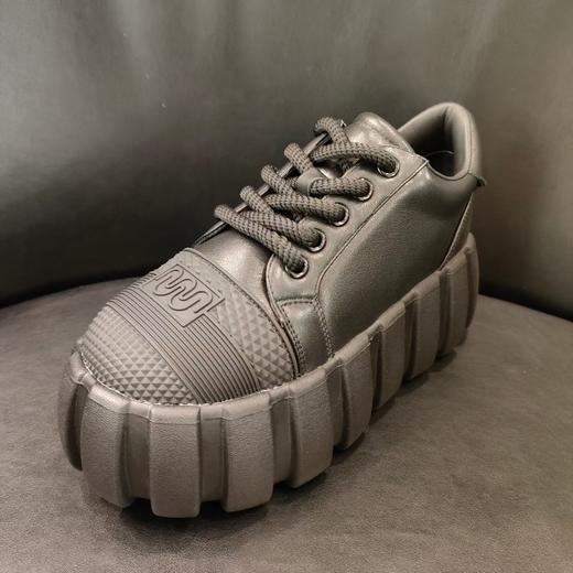 LFGJ凌介女鞋  5261  时尚厚底休闲鞋 商品图3