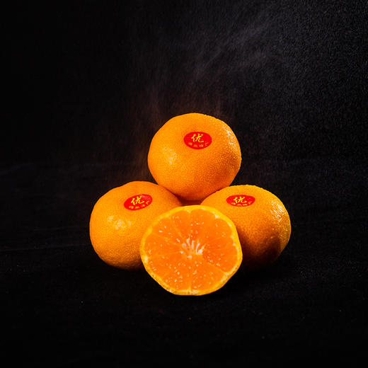 工厂直发   临海正宗涌泉蜜桔 皮薄多汁 商品图3