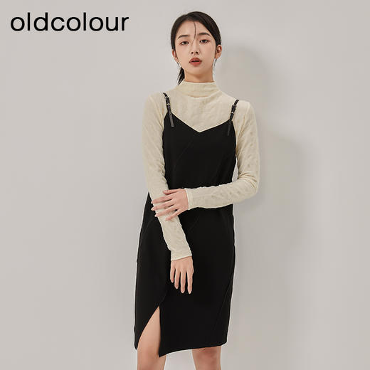 oldcolour冬新款黑色V领宽松开叉短款吊带连衣裙女O42104287 商品图2