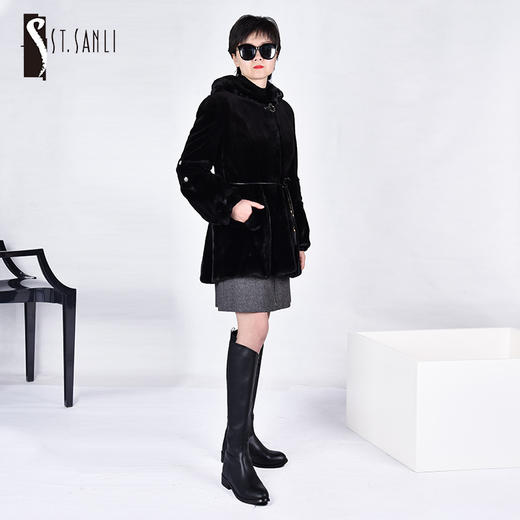 圣三利女装黑色中长款水貂皮SL114D002(01) 商品图0