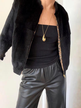 CAPSULE | Rabbit Fur bomber jacket [ 黑兔毛飞行员夹克外套 ]