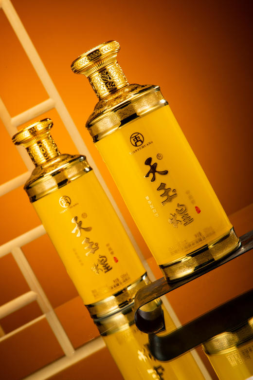 【天玉煌·帝王黄】茅台镇53度纯粮酿造酱香型白酒 商品图3