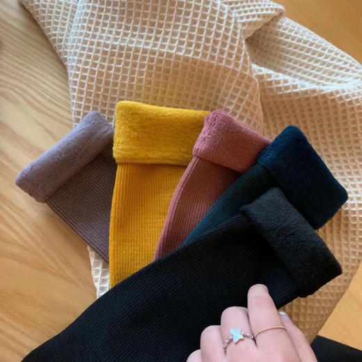 山羊绒雪地袜 商品图2