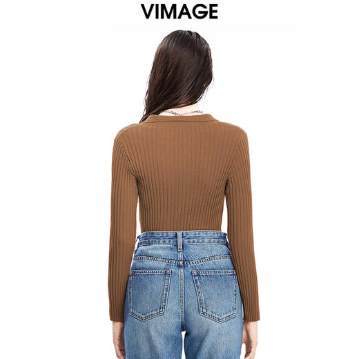 VIMAGE纬漫纪秋季新款款时尚百搭纯色V领针织衫女上衣套头V1601214 商品图7