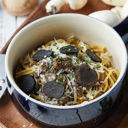 新鲜黑松露黄牛肝菌白酱意面 Porcini Mushroom Spaghetti with Fresh Black Truffle 商品图0