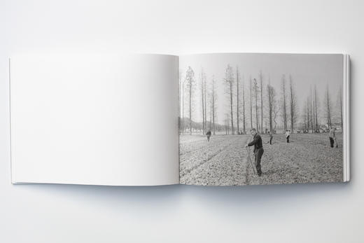 【现货】黄浦江 摄影集 摄影家 张春海先生 创作的影像随笔集 商品图11