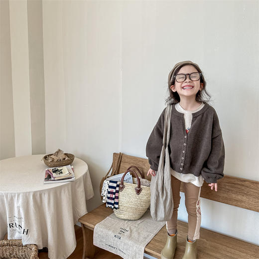 【儿童衣橱焕新生！质感柔软】童装秋季儿童秋装韩版毛衣开衫，上衣毛线衣男女童针织衫，质感柔软 舒适犹如贴身的温暖拥抱。简约设计彰显优雅， 透气性佳 暖秋必备-QQ 商品图1