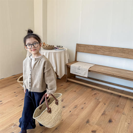 【儿童衣橱焕新生！质感柔软】童装秋季儿童秋装韩版毛衣开衫，上衣毛线衣男女童针织衫，质感柔软 舒适犹如贴身的温暖拥抱。简约设计彰显优雅， 透气性佳 暖秋必备-QQ 商品图0