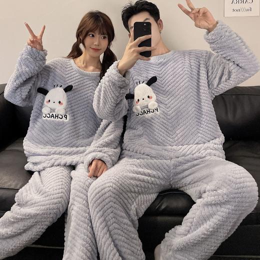 【秋冬必备！保暖家居服套装】情侣睡衣珊瑚绒秋冬卡通可爱，加厚加绒保暖家居服套装，珊瑚绒的材质让你感受温暖与柔软，加厚加绒设计更是给你全方位的呵护lm 商品图10