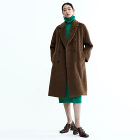 卡莉朵拉大衣C26D7712