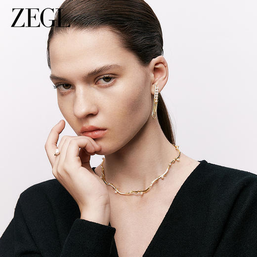 ZEGL设计师漫时光系列法式人造珍珠项链女轻奢小众气质锁骨毛衣链 商品图2