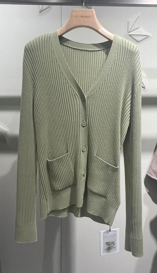 2楼L.MAIXIA露玛莉先全羊毛开衫 商品图2