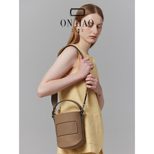 【柔见定制专属】ON JIAO头层牛皮小号手提水桶包女小众设计单肩包斜挎包包 商品图2