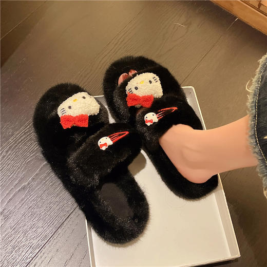 2023年秋冬季，网红一字带毛拖女，热卖爆款！时尚外出仙女风，厚底舒适，演绎潮流新潮！ 商品图6