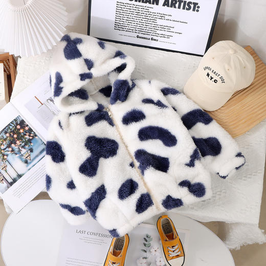 【加厚保暖！儿童可爱保暖外套】新款连帽毛毛衣2023秋冬款保暖加绒外套男女童可爱毛绒加厚绒衣，毛绒质地，连帽设计，可爱细节点缀。ry 商品图3