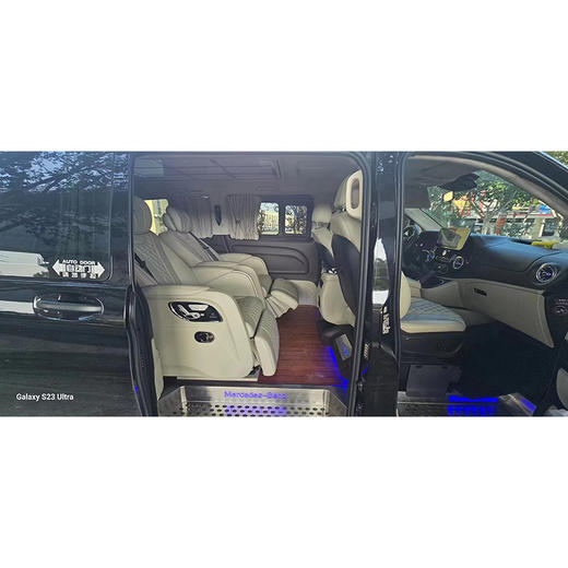 奔驰  V260L 长轴距豪华版【长租-北京】 商品图6