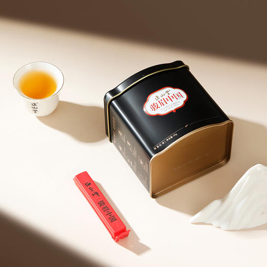 正山堂·骏眉中国·雅黑（一芽一叶）花果蜜香特级红茶罐装茶叶50g 商品图7