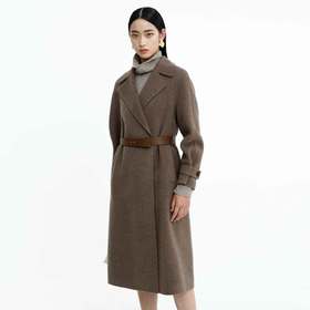 卡莉朵拉大衣C26D7727