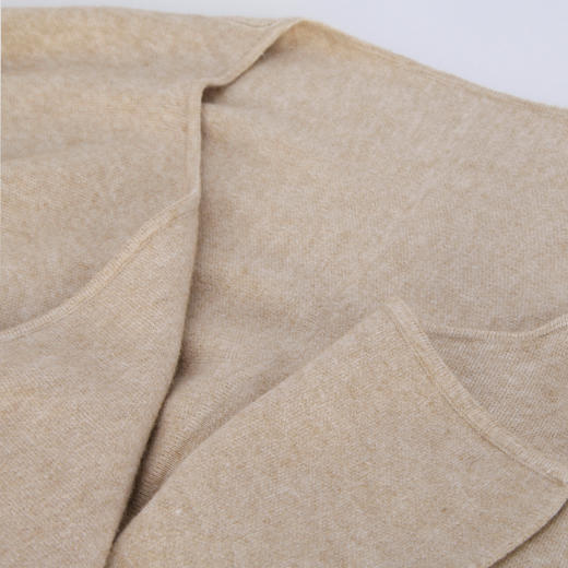 NG668斯尔丽2023秋冬新款宽松版包容性强斗篷式法式浪漫超大版针织披肩 商品图4