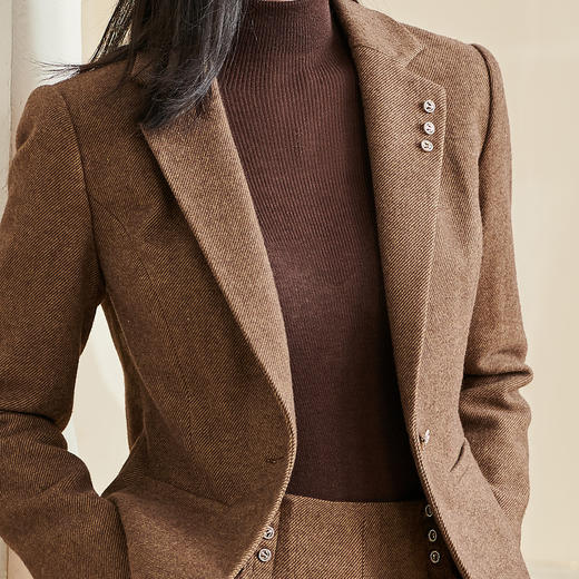 剩S/M/XXL 米思阳2025冬季新款通勤高级感细羊毛西装腰带一粒扣短款外套女厚
3278 商品图7