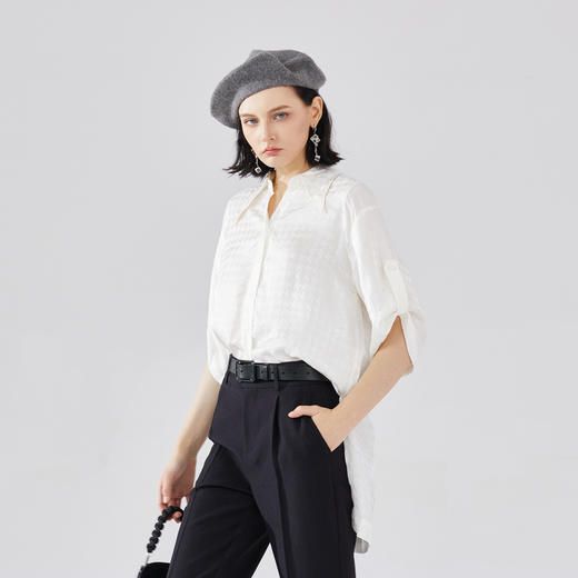 谜底宽松落肩衬衫女2023夏季新款时尚前短后长亲肤衬衣235MC6092 商品图1