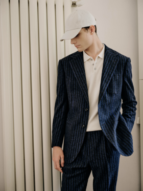 IL CERVO 羊绒羊毛马海毛混织深灰色条纹全麻衬单西