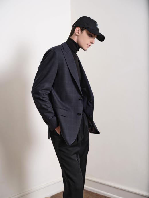 IL CERVO Super 120's 澳洲美丽诺羊毛灰色格纹全麻衬套装 商品图3