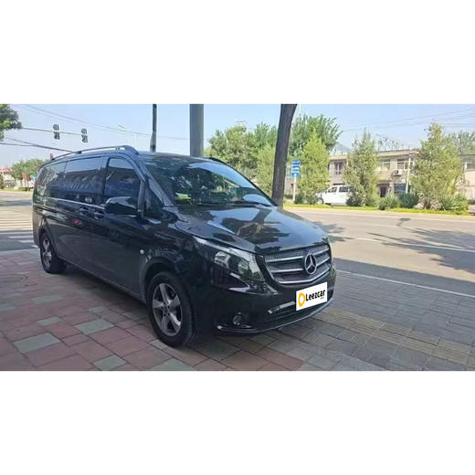 奔驰  V260L 长轴距豪华版【长租-北京】 商品图2