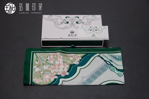 万象之彩-双面印花大方巾 商品图3