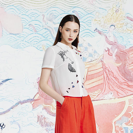 《飘忽若神》铅白色衬衫2F5972 商品图0