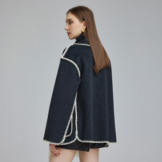 NH937斯尔丽2023冬上新围巾款手工立体绣边撞色宽松显瘦既视感双面大衣 商品图1