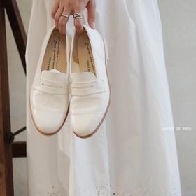 SHOE&SEWN白色Avignon手工鞋