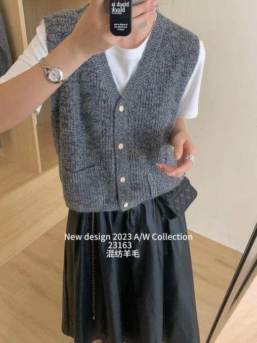女针织马甲23163 商品图3