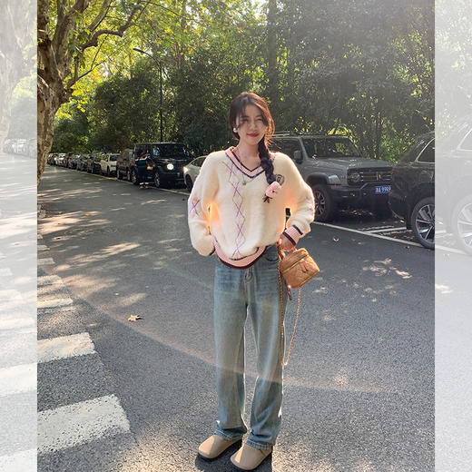 <曾小咸推荐>【少女收割机】V领学院风毛衣 商品图2