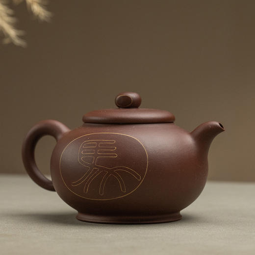 《棋子壶》 曲峰   工艺美术师、工艺美术学会会员、省陶瓷行业协会会员 商品图1