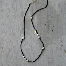 黑尖晶珍珠项链