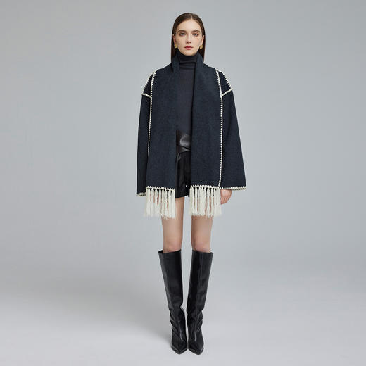 NH937斯尔丽2023冬上新围巾款手工立体绣边撞色宽松显瘦既视感双面大衣 商品图3