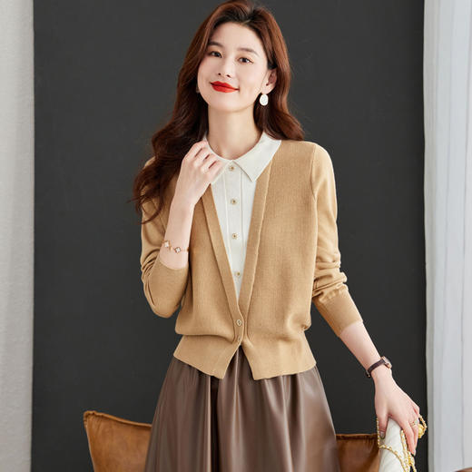 假两件拼接毛衣，洋气减龄衬衫领拼色上衣CC-J301 商品图0